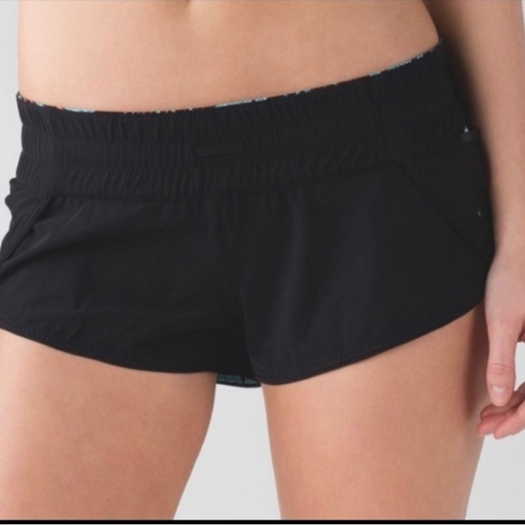Lululemon Surf Short II size 6 - Picture 2 of 5